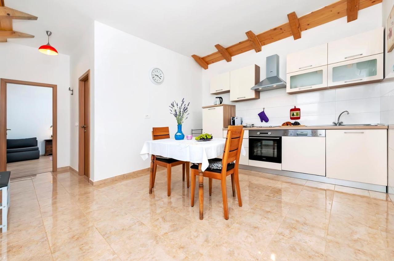 House Lena - 800 M From The Sea Rovinj